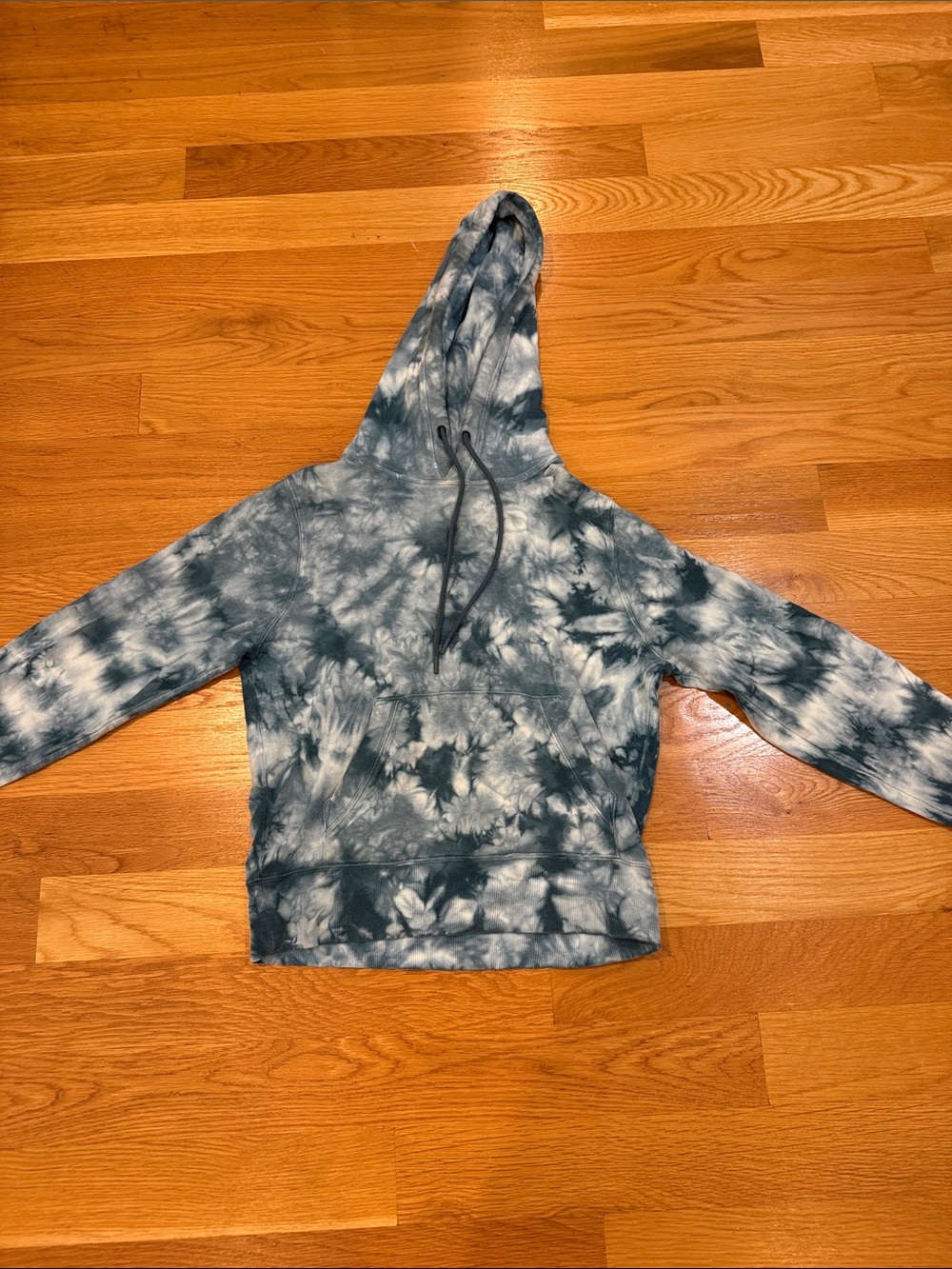 Athleta Tie-Dye Hoodie in Blue and Gray
